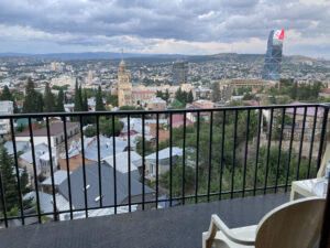 Hotelbalkon in Tbilisi
